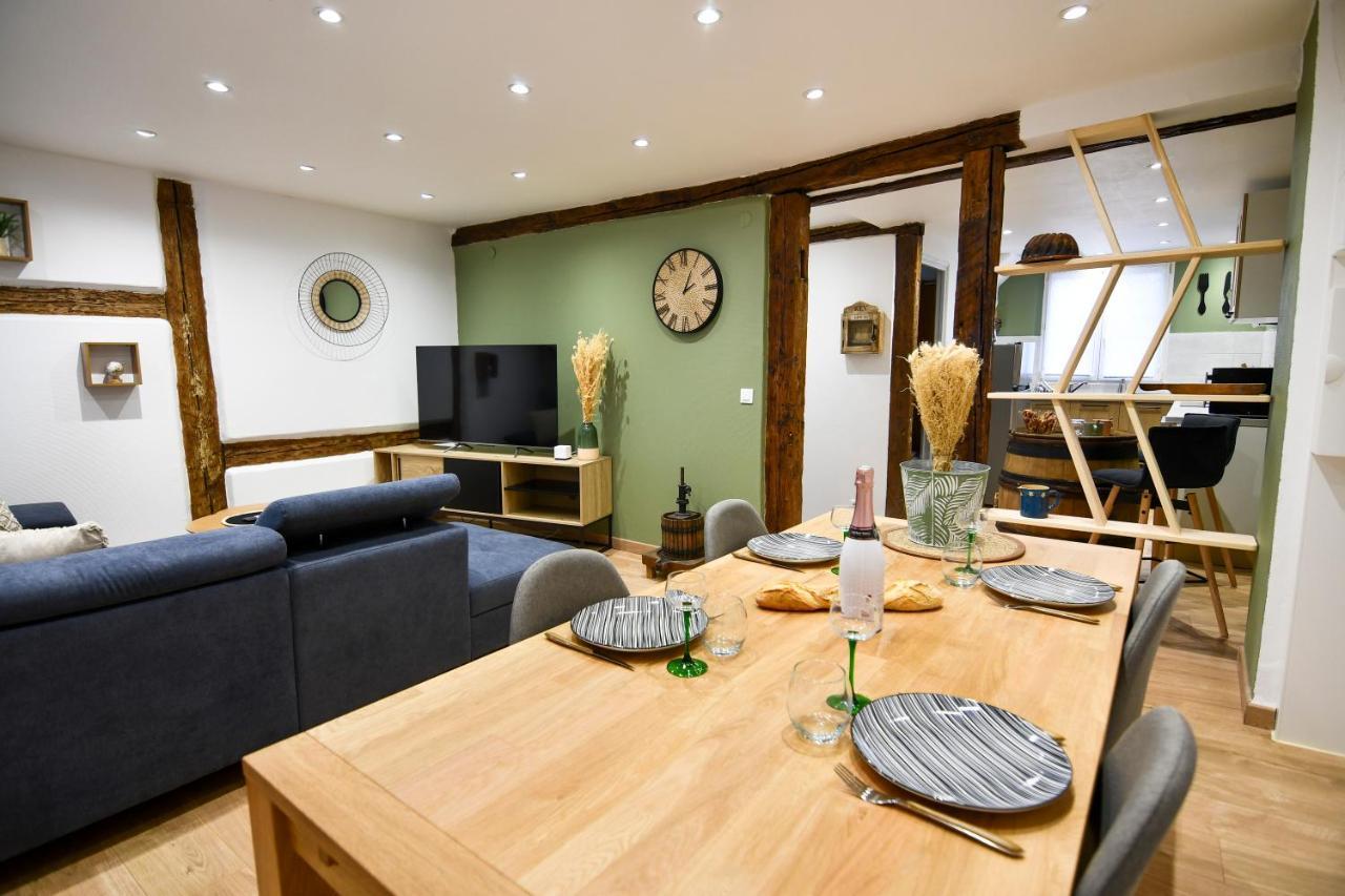 Au Duplex De Jeannala Apartment ซิลิสตาต์ ภายนอก รูปภาพ