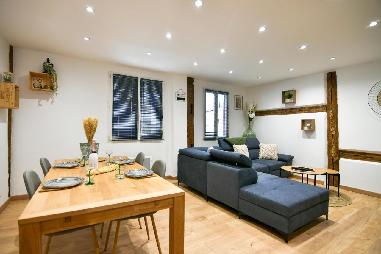 Au Duplex De Jeannala Apartment ซิลิสตาต์ ภายนอก รูปภาพ