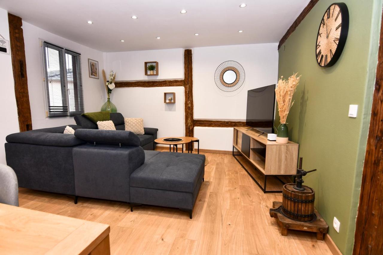 Au Duplex De Jeannala Apartment ซิลิสตาต์ ภายนอก รูปภาพ